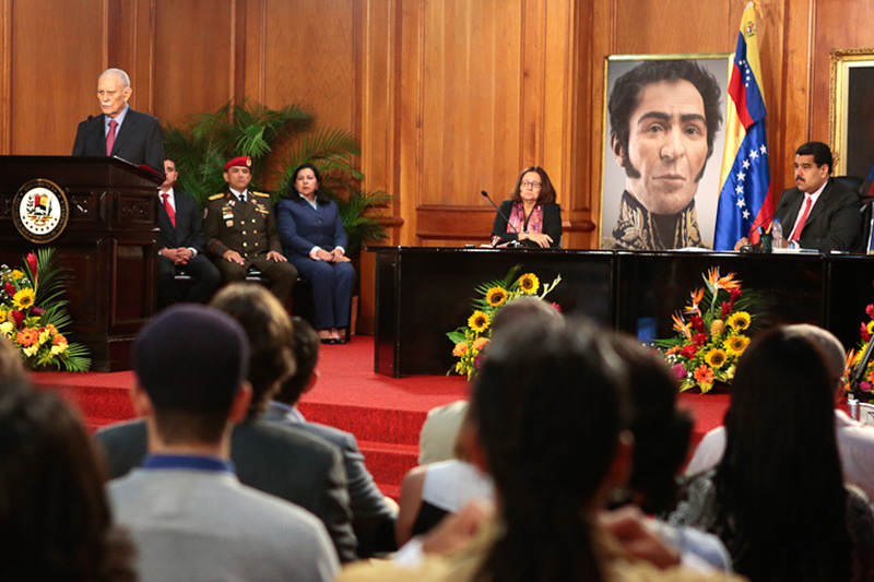 Reunión con el Gobierno