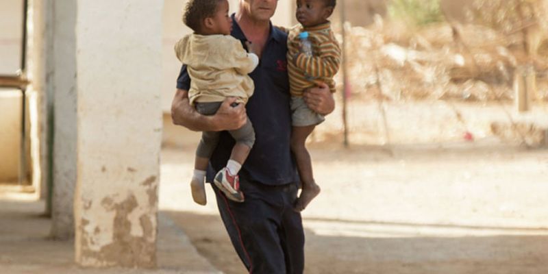 ONG-Ayudas_al_tercer_mundo-Africa-Directores_de_cine-Cine_148251724_13544232_1706x1280