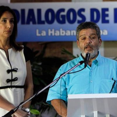 gobierno-colombiano-y-farc-libran-en-twitter-la-batalla-de-la-comunicacion