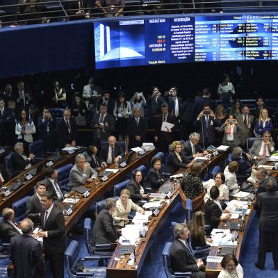 El Senado aprueba el informe que pone a Rousseff a un paso de la destitución