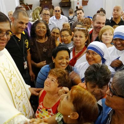 mons_adc3a1n_ramc3adrez_ortiz_recibe_saludos_y_apoyo_de_la_feligresc3ada_-_guardiancatolic