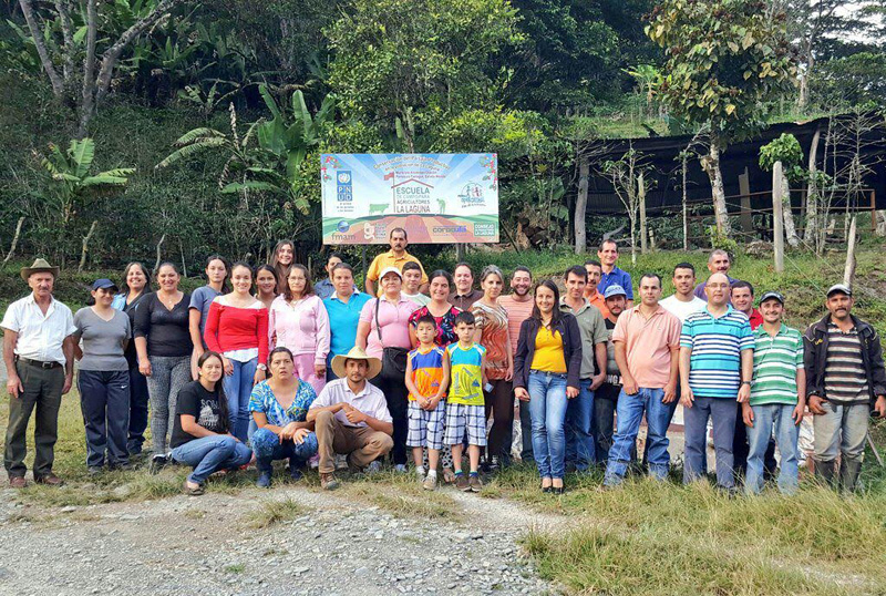 productores-de-cafe-de-merida-reciben-diplomado-de-la-ula-y-funda-epekeina