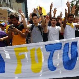 Venezuela-jovenes-marcha4