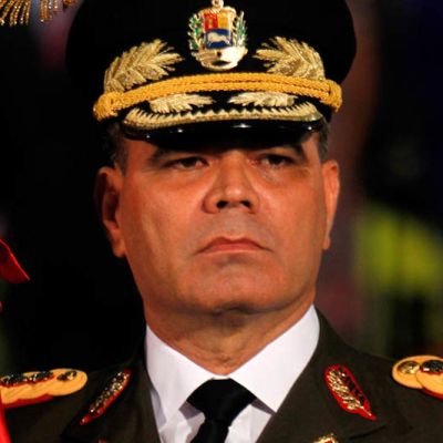 Vladimir-Padrino-Lopez-nuevo-Ministro-de-la-Defensa-en-Venezuela-800x533