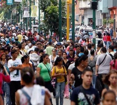 l_venezolanos-caminando