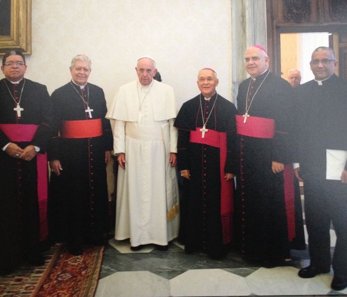 papafranciscocev2-886x600
