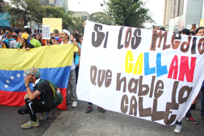 Protest by students continues in Venezuela