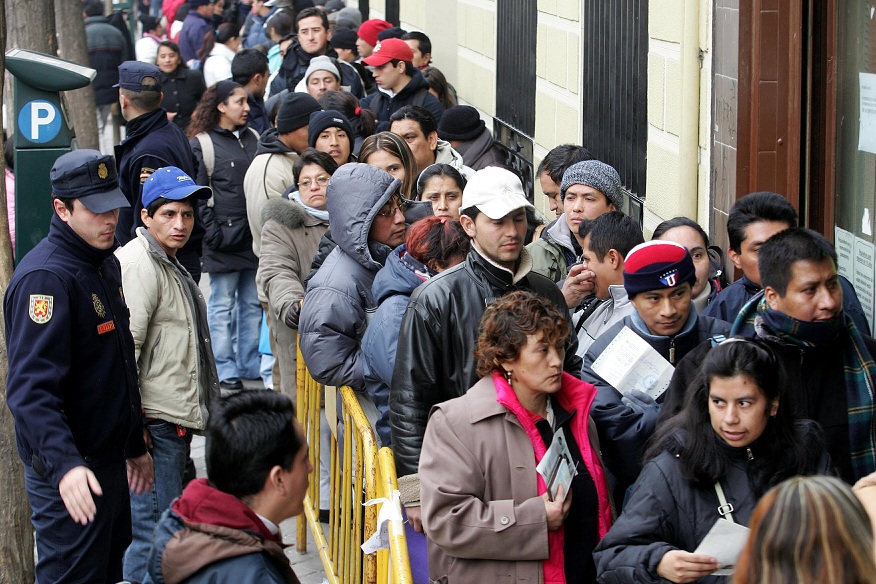 jesuitas-hacen-pedido-de-legalizar-a-200-000-inmigrantes-en-chile