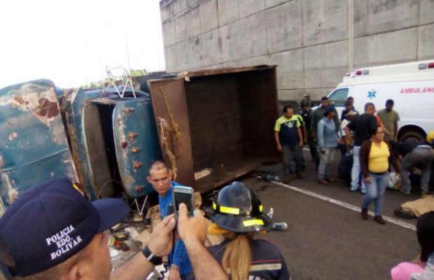 accidente_perrera_crisis_de_transporte_ciudad_guayana_7dic2017