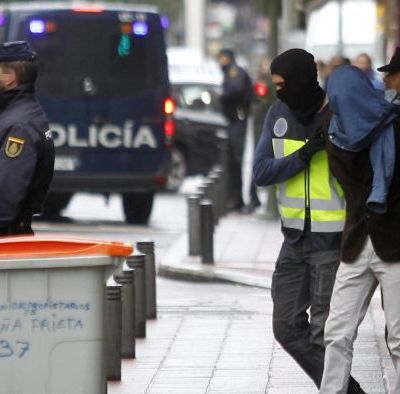 la-policia-detiene-en-madrid-a-tres-personas-vinculadas-al-isis-dispuestas-a-atentar