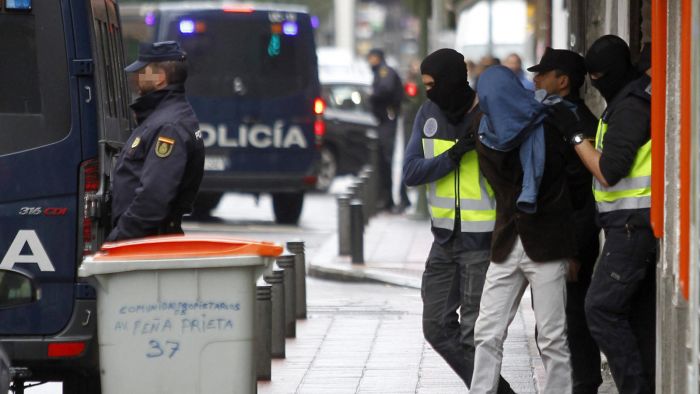 la-policia-detiene-en-madrid-a-tres-personas-vinculadas-al-isis-dispuestas-a-atentar