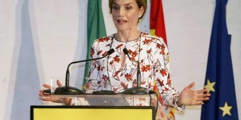 la-reina-letizia-viaja-a-portugal-para-luchar-contra-el-tabaco