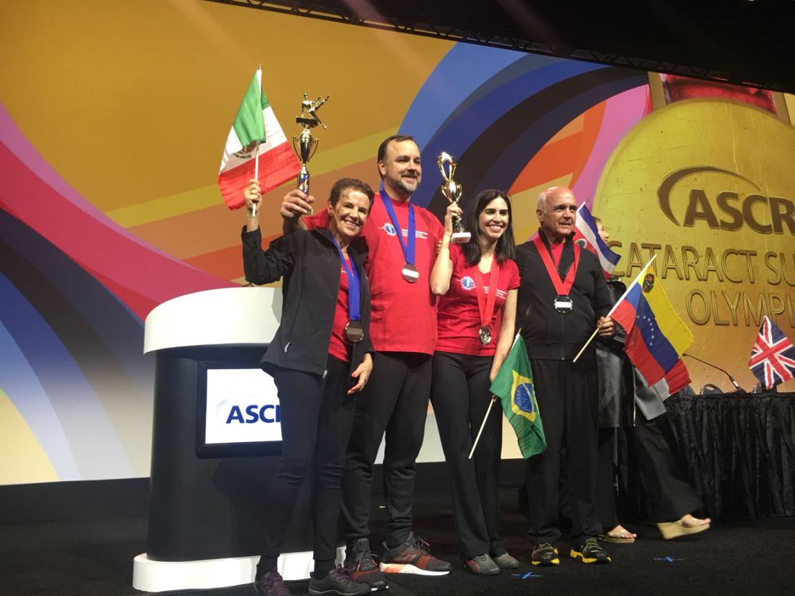 medico-venezolano-gana-medalla-de-plata-en-olimpiadas-de-cataratas