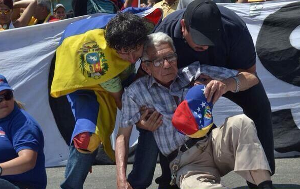 11122254Marcha-Abuelos-Venezuela