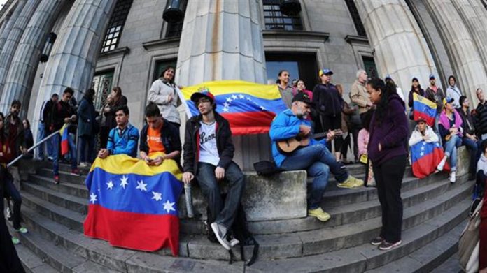Palabras de una veneca en el exterior - Revista SIC
