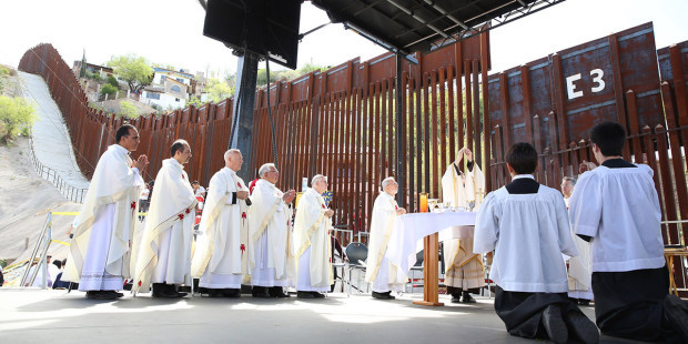 los-obispos-se-movilizan-contra-la-politica-de-trump-y-se-van-a-la-frontera