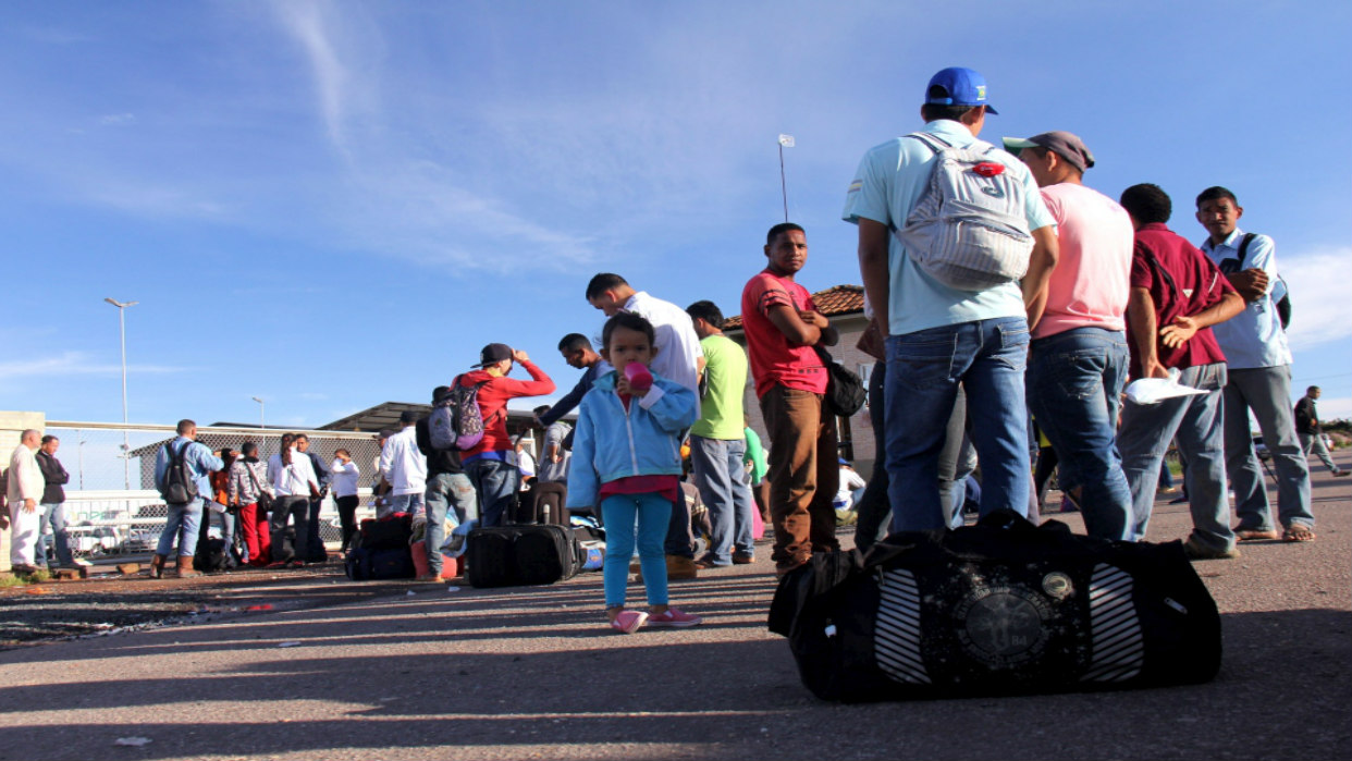 la-crisis-de-los-venezolanos-migrantes-llega-a-la-frontera-con-ecuador