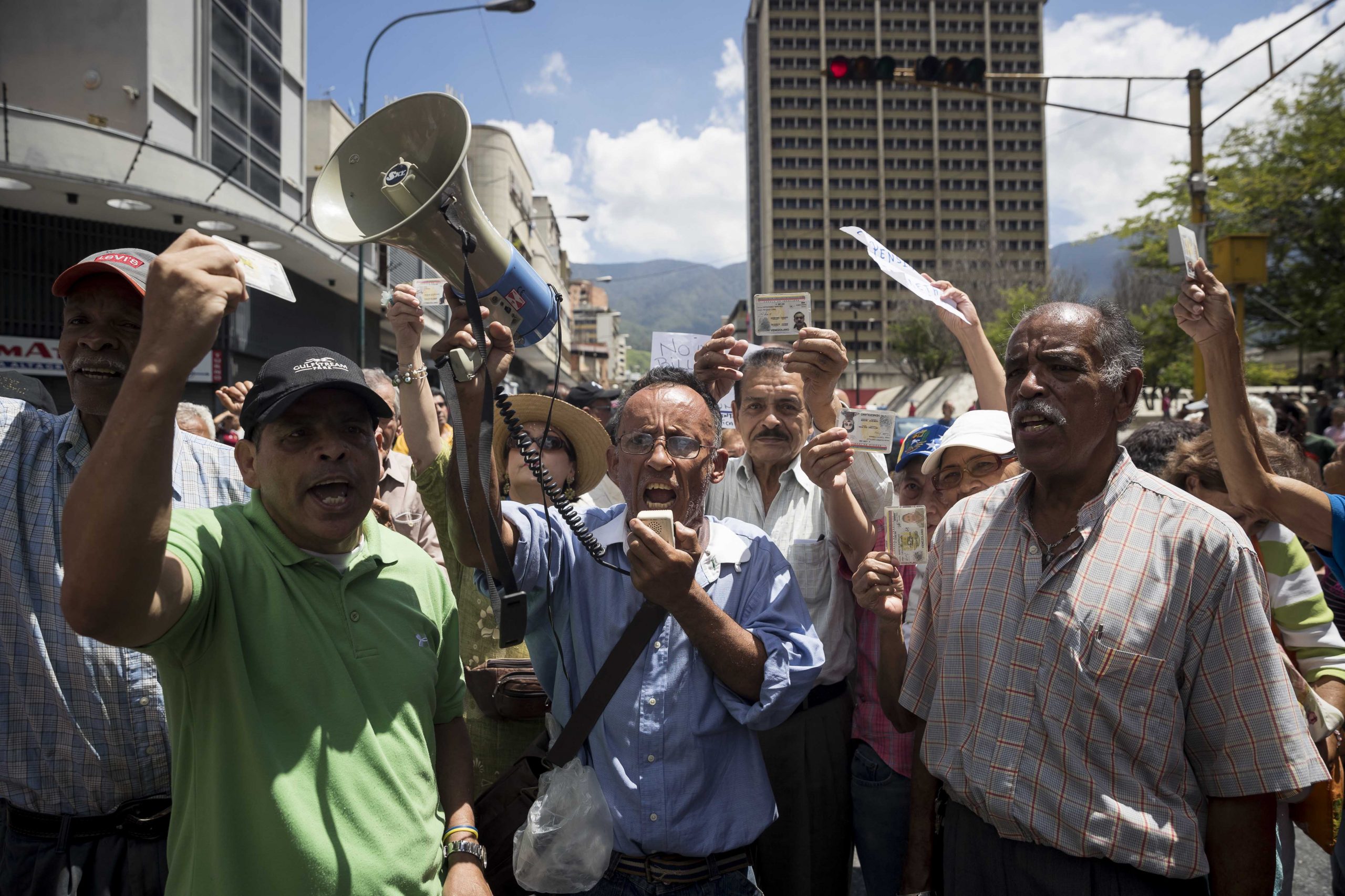 la-igualacion-por-debajo-de-los-salarios-venezolanos