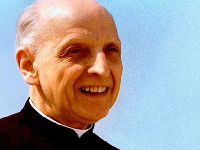 Pedro-Arrupe-768x528