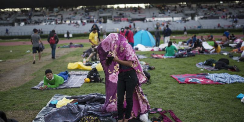 migrantes-en-el-estadio-jesus-martinez-ciudad-de-mexico-9870