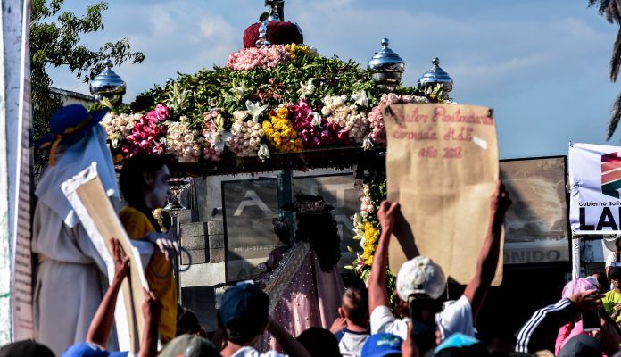 Divina-Pastora-y-estatua-de-Pastoral-Penitenciaria