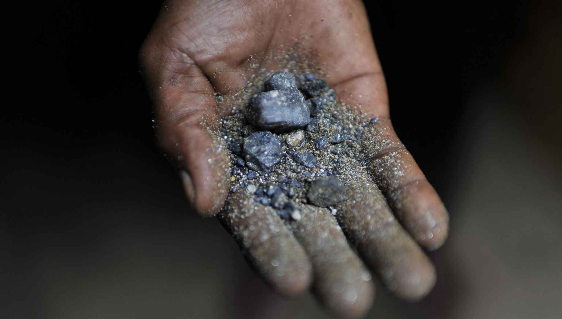 fiscal-italiano-investiga-cargamento-de-coltan-venezolano-valorado-en-2-000-millones