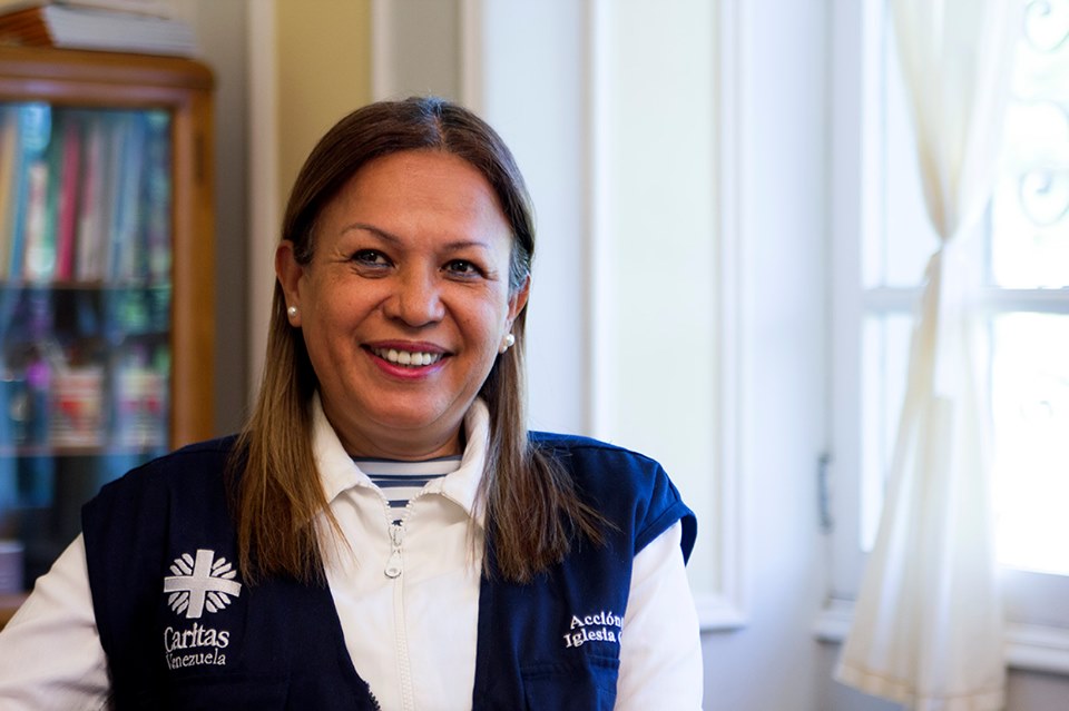 directora-de-caritas-venezuela-galardonada-con-el-premio-humanitario-2019-del-foro-anual-de-interaction