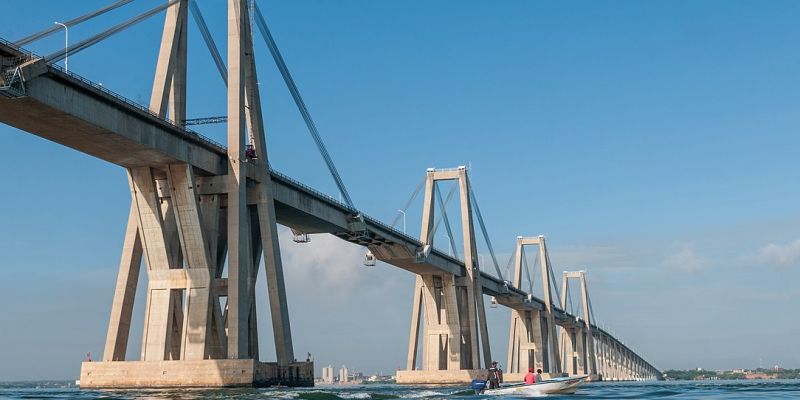1084px-General_Rafael_Urdaneta_Bridge_view_from_the_lake_to_Cabimas_side