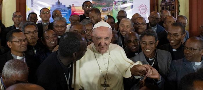 papa-jesuitas-mozambique-850x310