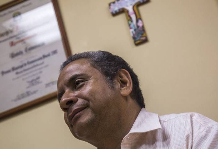 Sacerdote Alfredo Infante, S.J