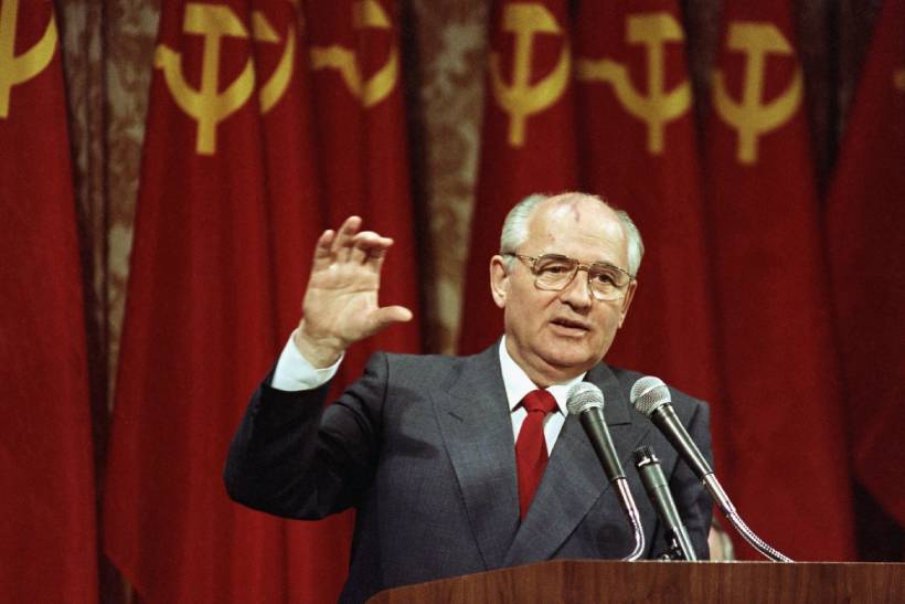 El legado de Gorbachov, la religión y los jesuita