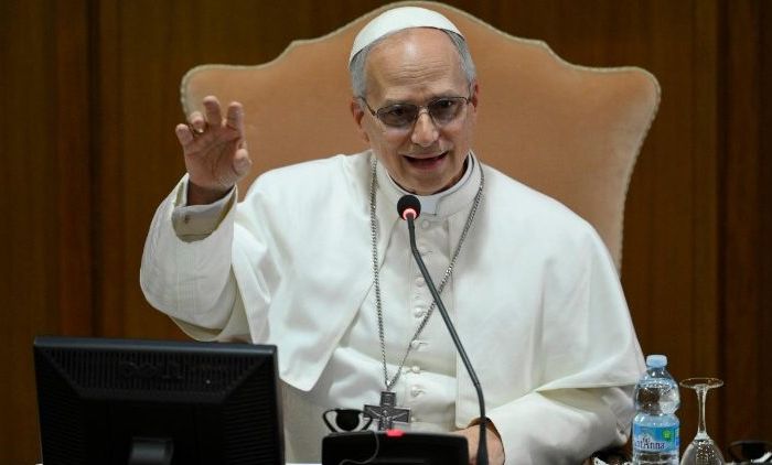 León IV