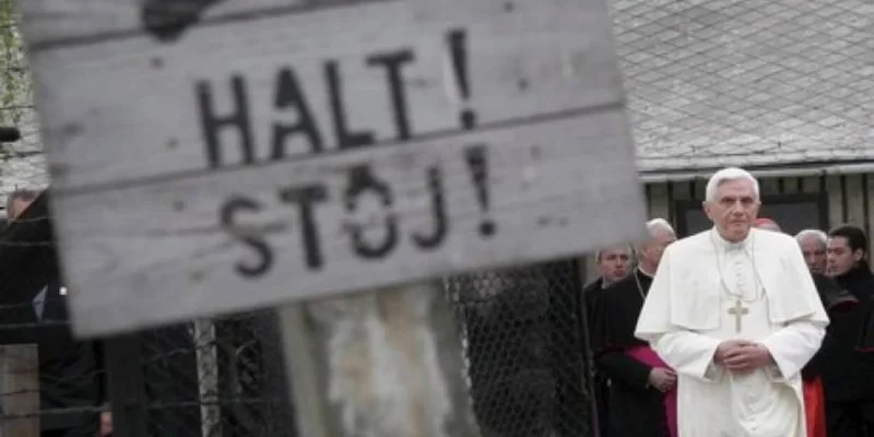Benedicto en Auschwitz