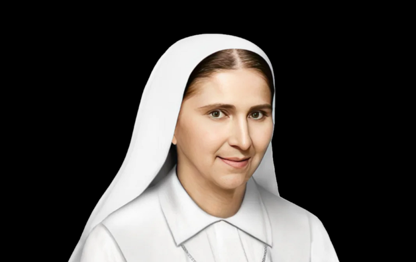 nuestra-primera-santa
