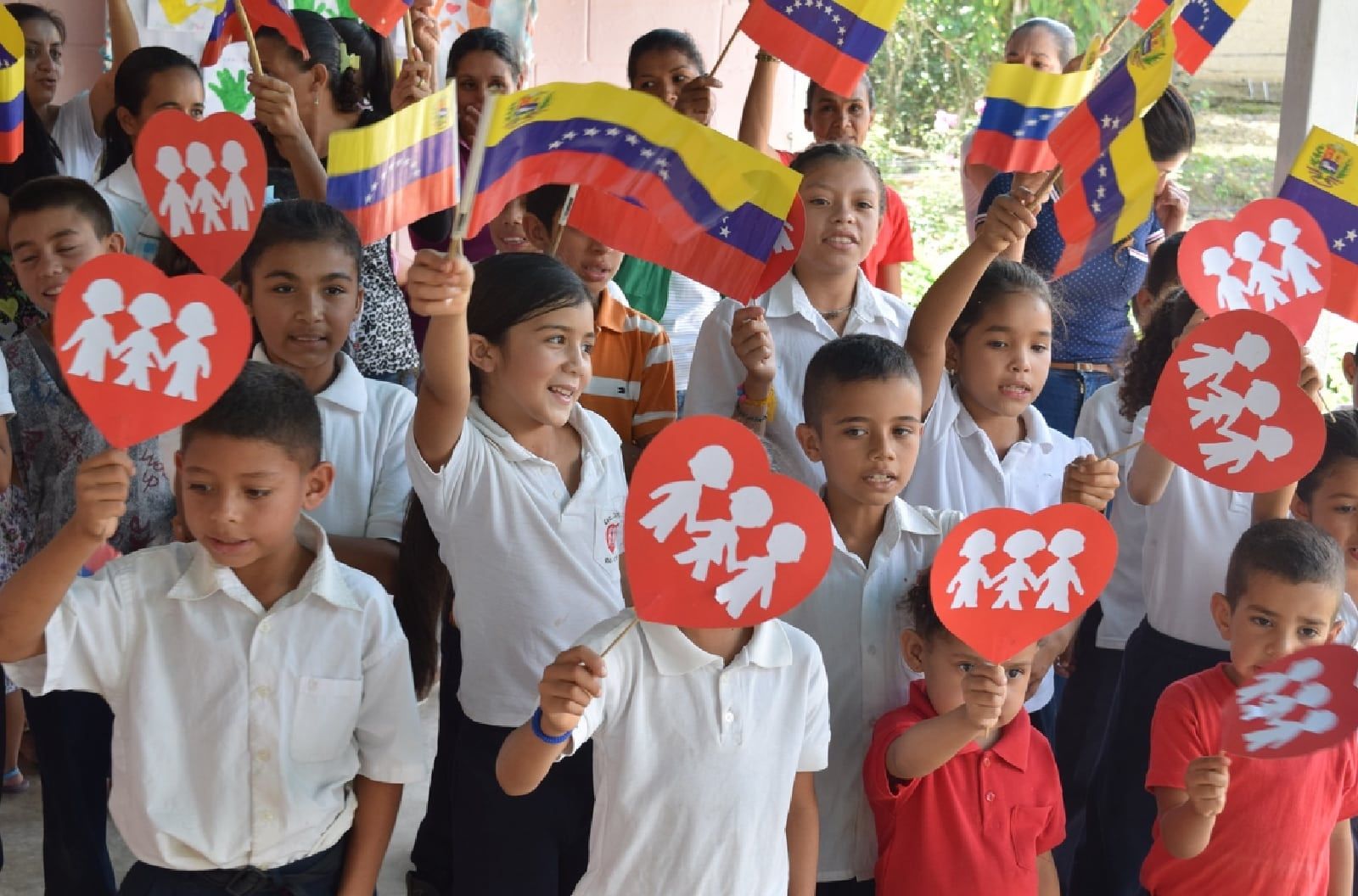 setenta-anos-de-fe-y-alegria