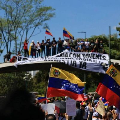 10.2.1 Cortesía Correo del Caroní