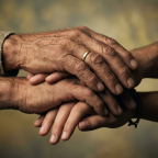 Pacto de tres generaciones