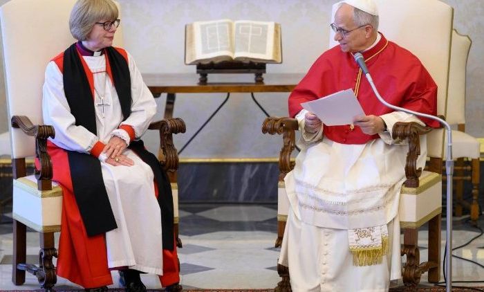 papa y Arzobispa de Canterbury