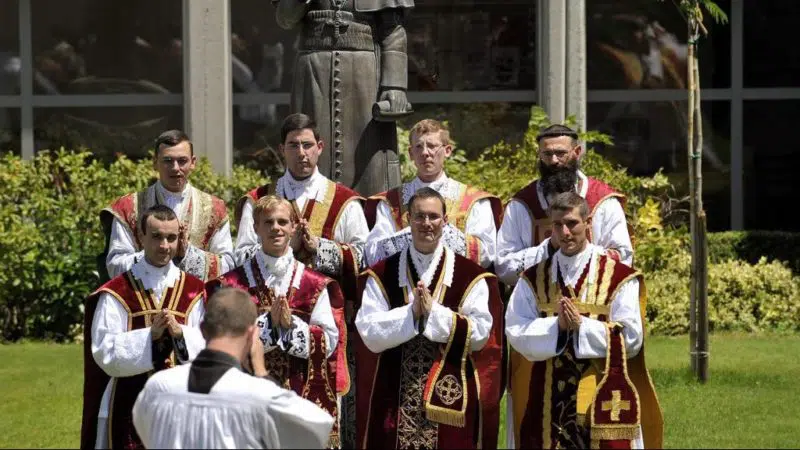 fraternidad-san-pio-x